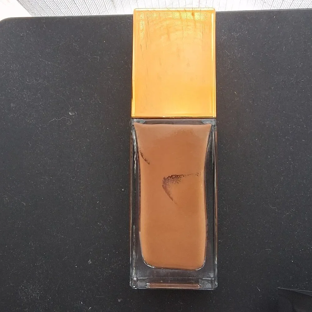 Cai Para Mi Natural Radiant Foundation #C10177 Caramel 1.12 oz NEW sealed